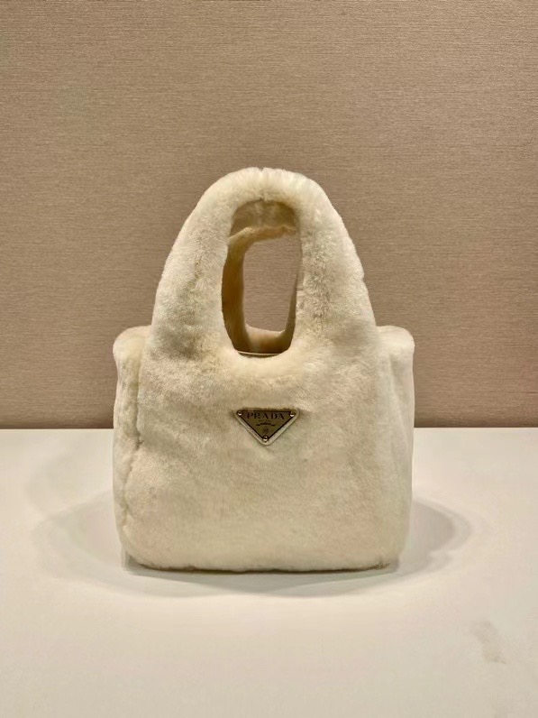 프라다 1BA349 양모18x15.5x10cm